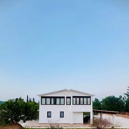 Borgo San Narciso בית הארחה סיניסקולה